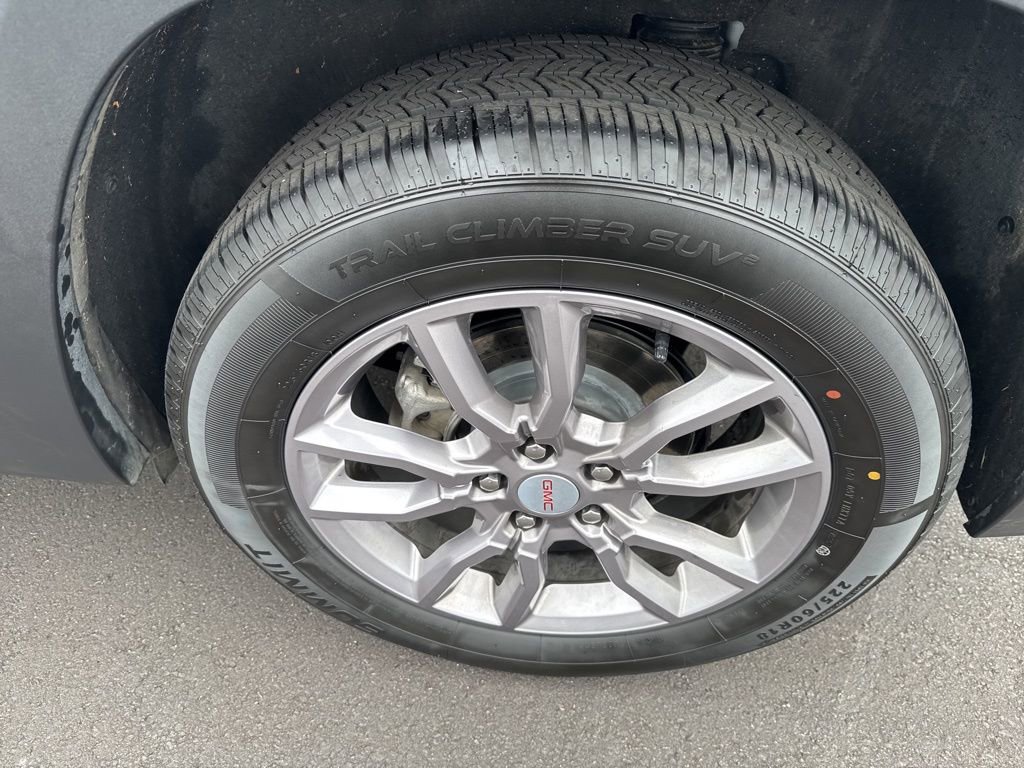Used 2024 GMC Terrain SLT image 12
