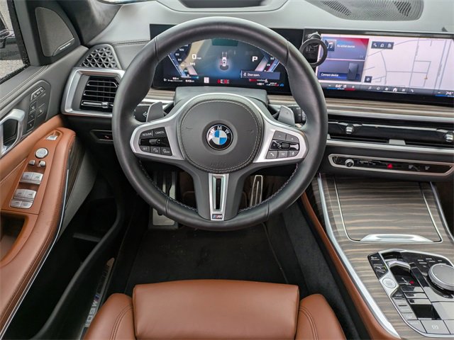 Used 2025 BMW X7 M60i w/ M Sport Professional Package image 17