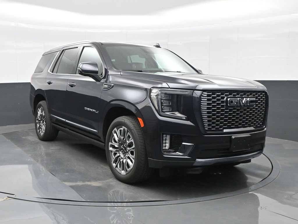 Used 2023 GMC Yukon Denali Ultimate AWD/4WD image 11