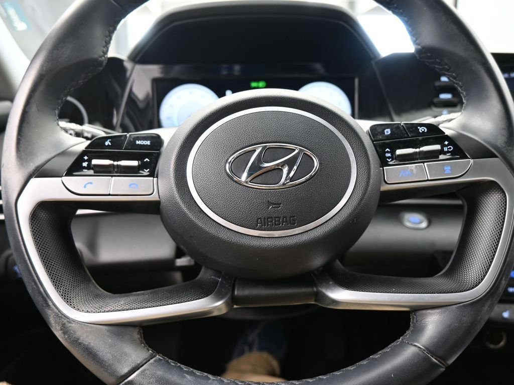 Used 2022 Hyundai Elantra SEL w/ Convenience + Premium Package FWD image 26