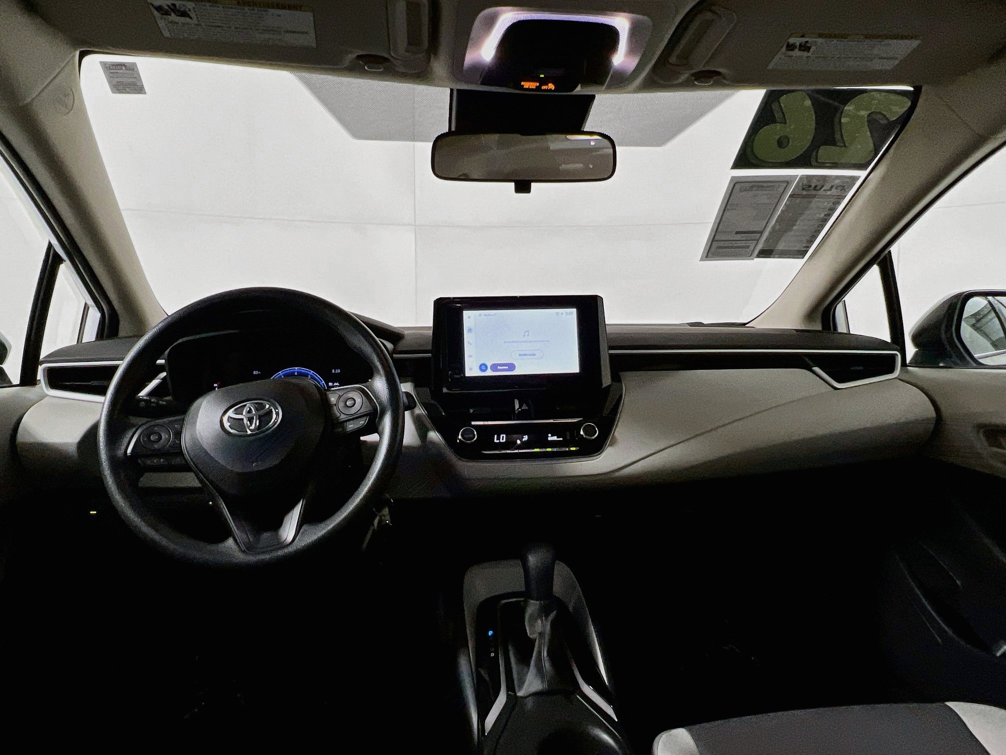 Used 2026 Toyota Corolla LE FWD image 29