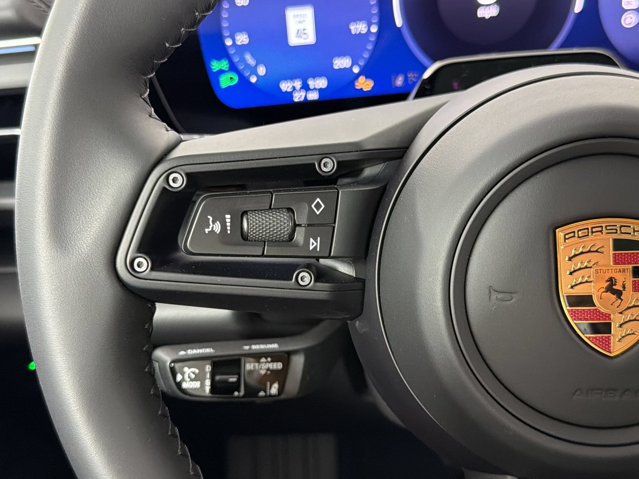New 2026 Porsche Macan Electric RWD image 15