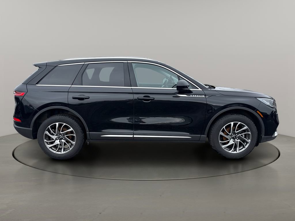 Used 2022 Lincoln Corsair AWD w/ Equipment Group 101A image 8