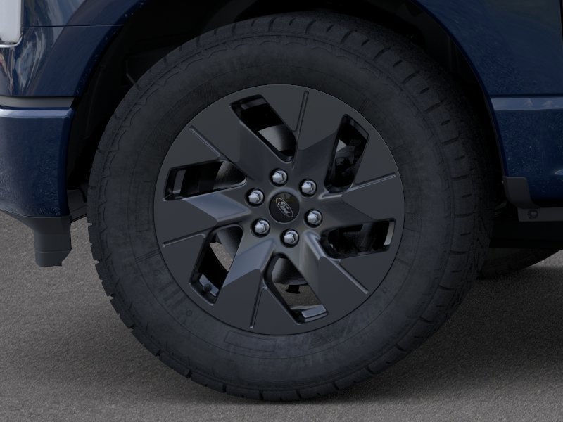 New 2025 Ford F150 Lightning Flash AWD/4WD image 19