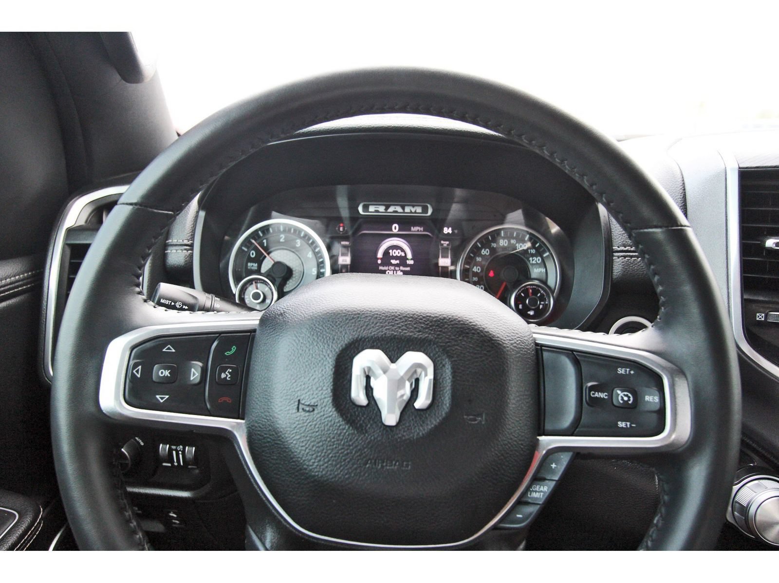 Used 2023 RAM 1500 Laramie AWD/4WD image 17