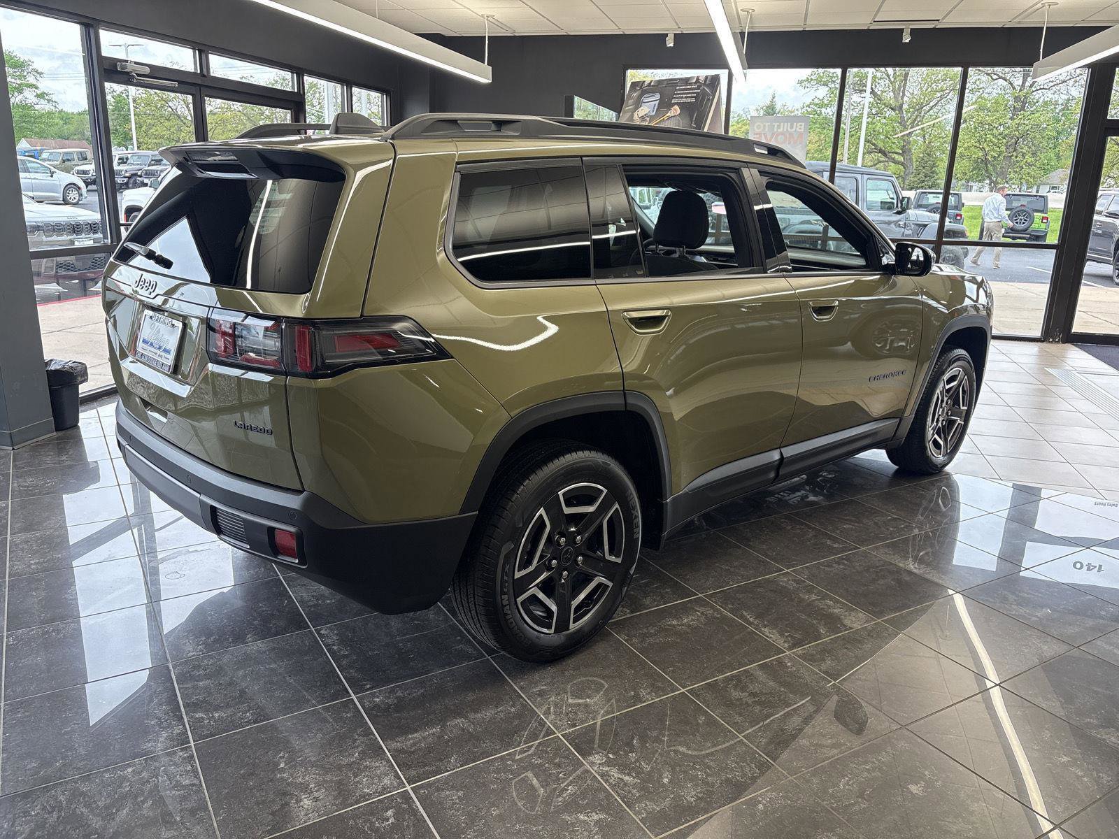 New 2026 Jeep Cherokee Laredo AWD/4WD image 5