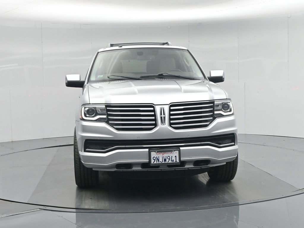 Used 2017 Lincoln Navigator Select image 37