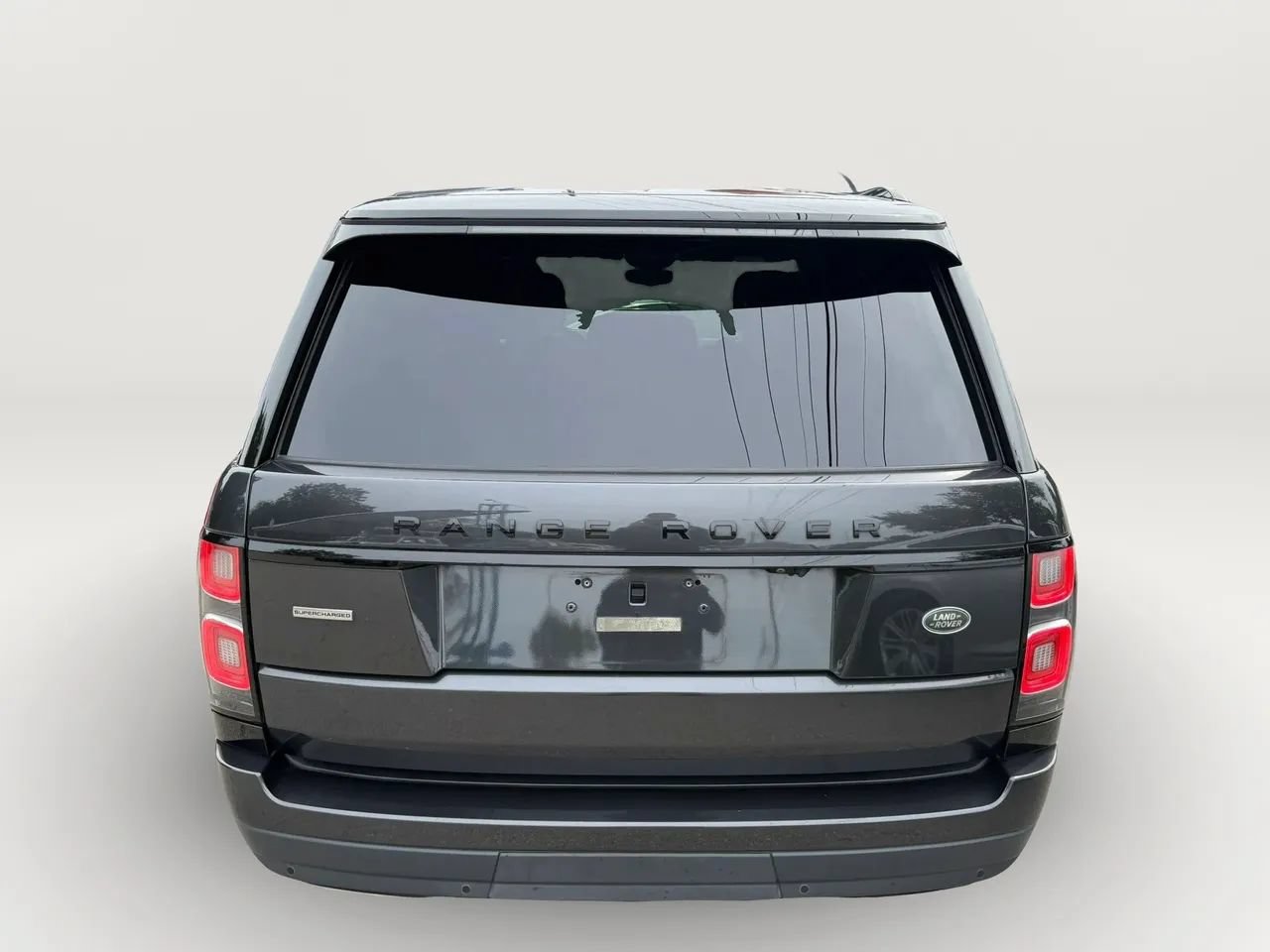 Used 2019 Land Rover Range Rover Supercharged AWD/4WD image 4