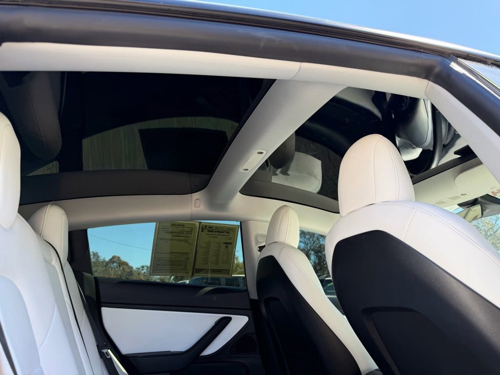 Used 2021 Tesla Model 3 Performance image 31