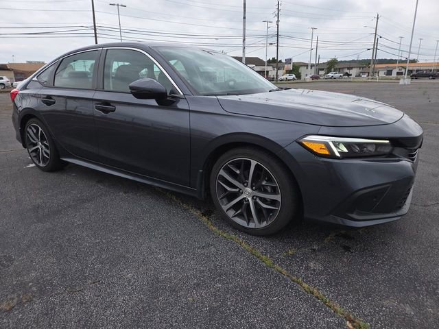 Used 2023 Honda Civic Touring image 2