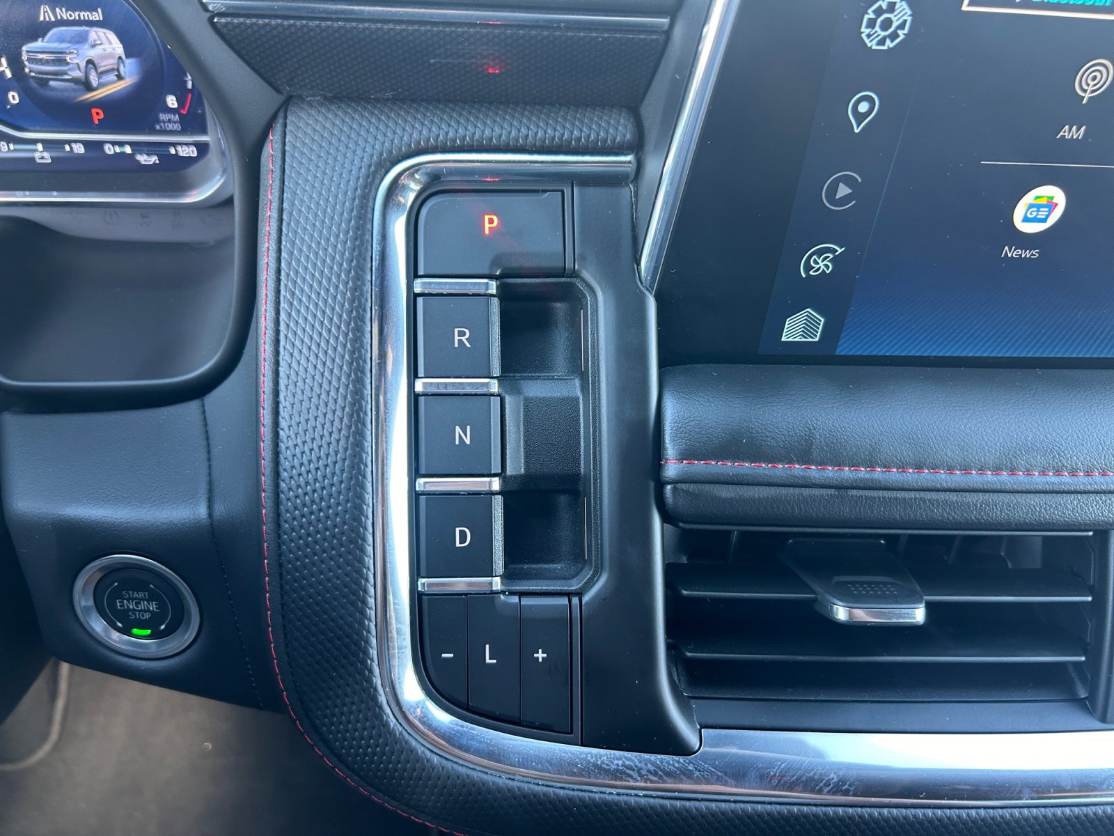 Used 2024 Chevrolet Tahoe RST w/ Luxury Package image 21