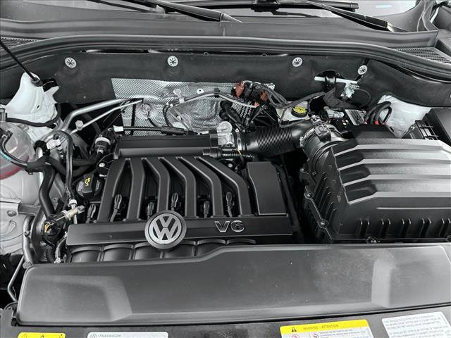 Used 2022 Volkswagen Atlas Cross Sport SEL Premium R-Line image 22