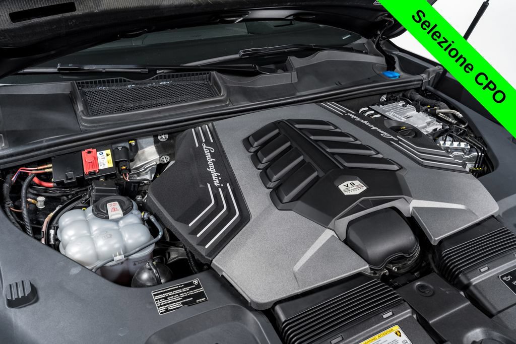 Used 2023 Lamborghini Urus Performante AWD/4WD image 49