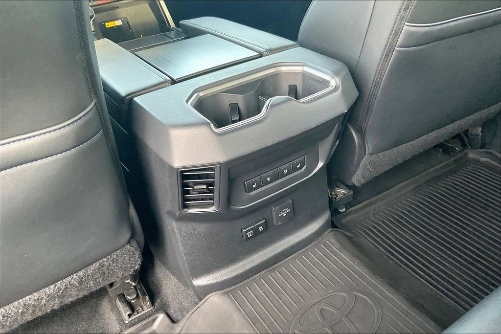 Used 2022 Toyota Tundra Platinum image 10