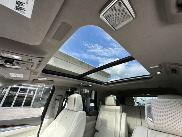 Certified 2025 Cadillac Escalade Premium Luxury Platinum image 30