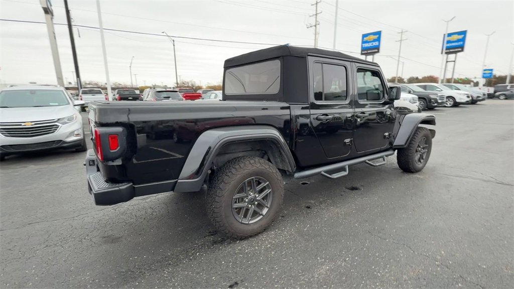 Used 2024 Jeep Gladiator Sport image 8