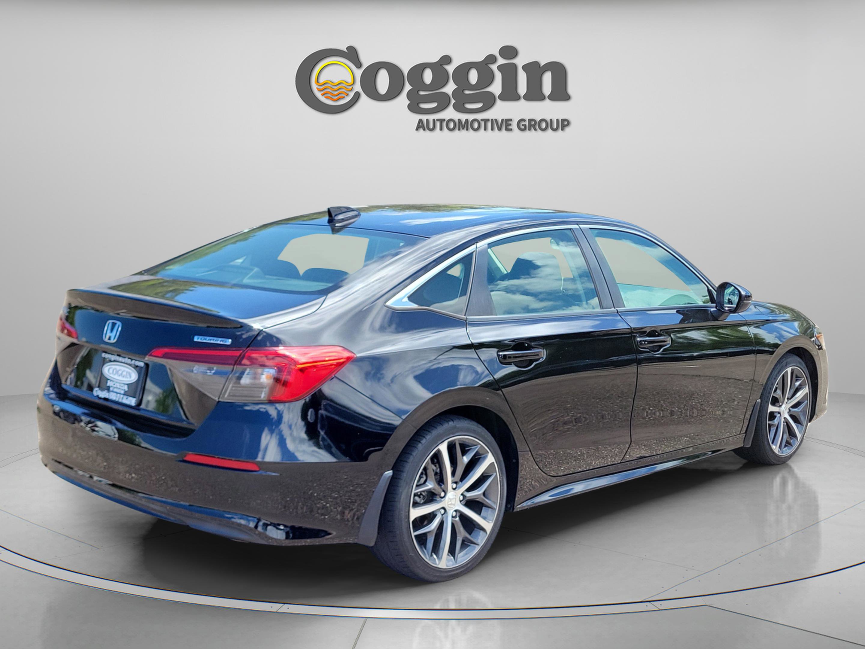 Used 2022 Honda Civic Touring image 5