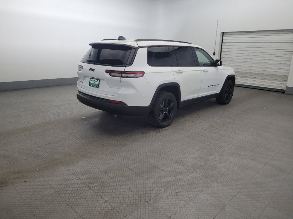 Used 2023 Jeep Grand Cherokee L Laredo AWD/4WD image 9