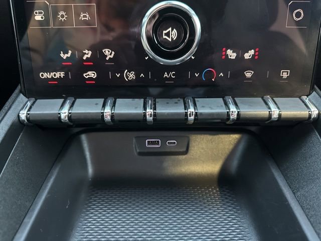 Used 2025 GMC Terrain Elevation image 19