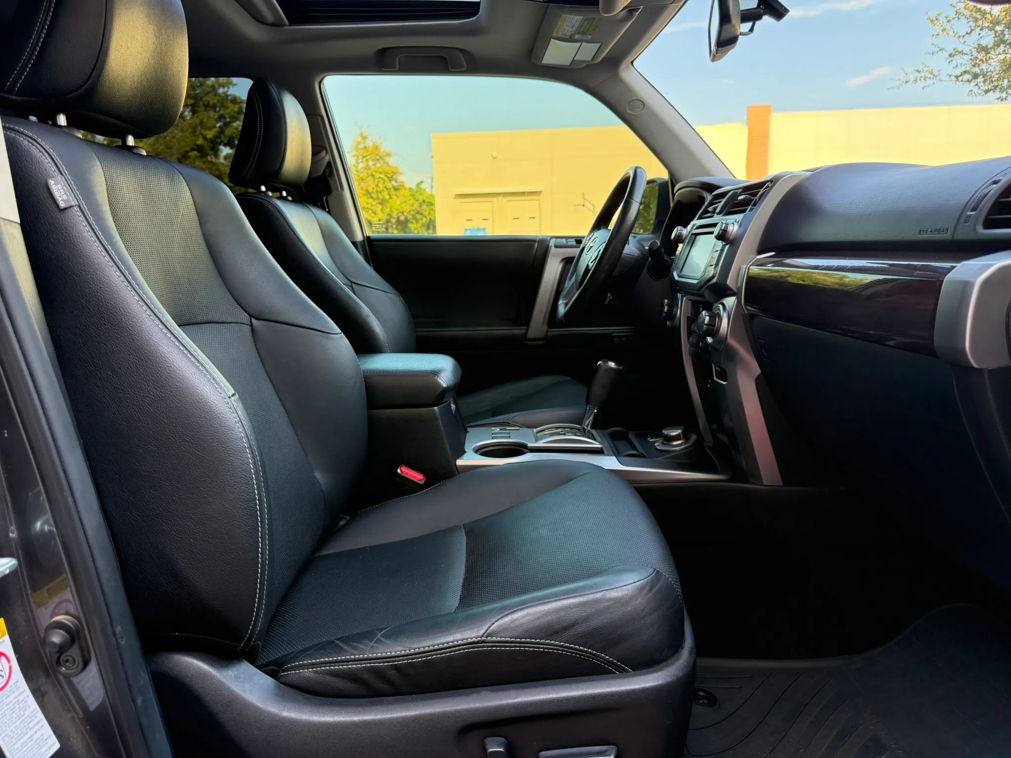 Used 2014 Toyota 4Runner Limited AWD/4WD image 12