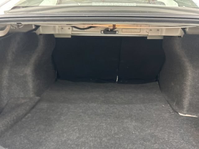 Used 2021 Nissan Versa S FWD image 23