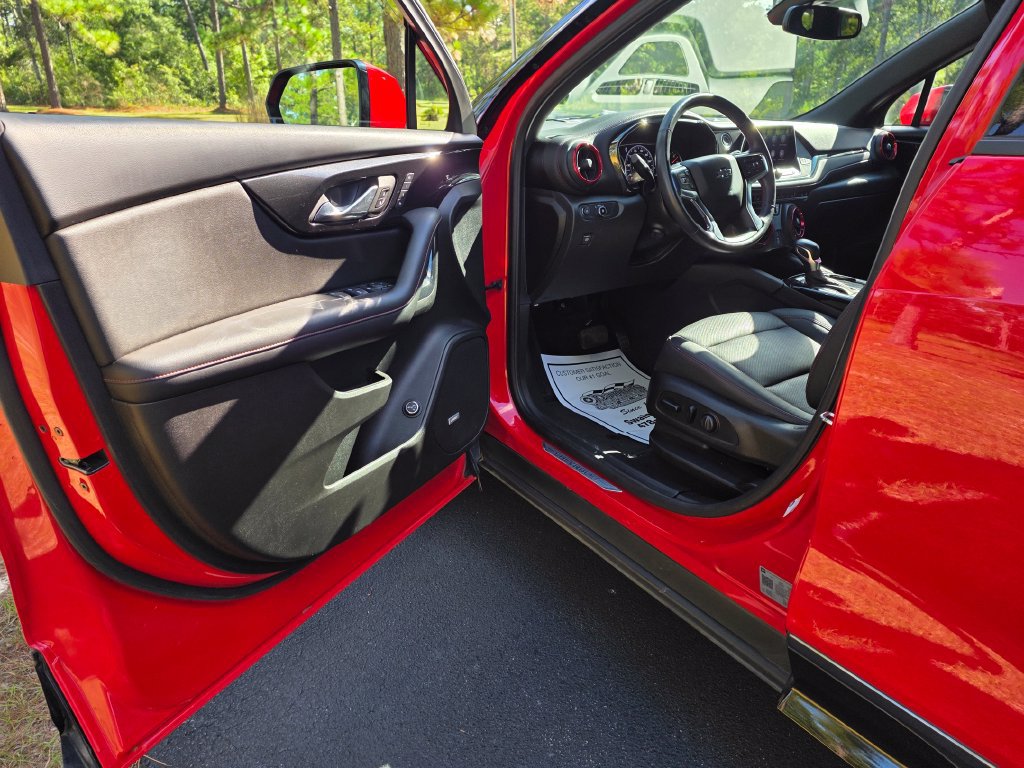 Used 2021 Chevrolet Blazer RS w/ Enhanced Convenience Package FWD image 10