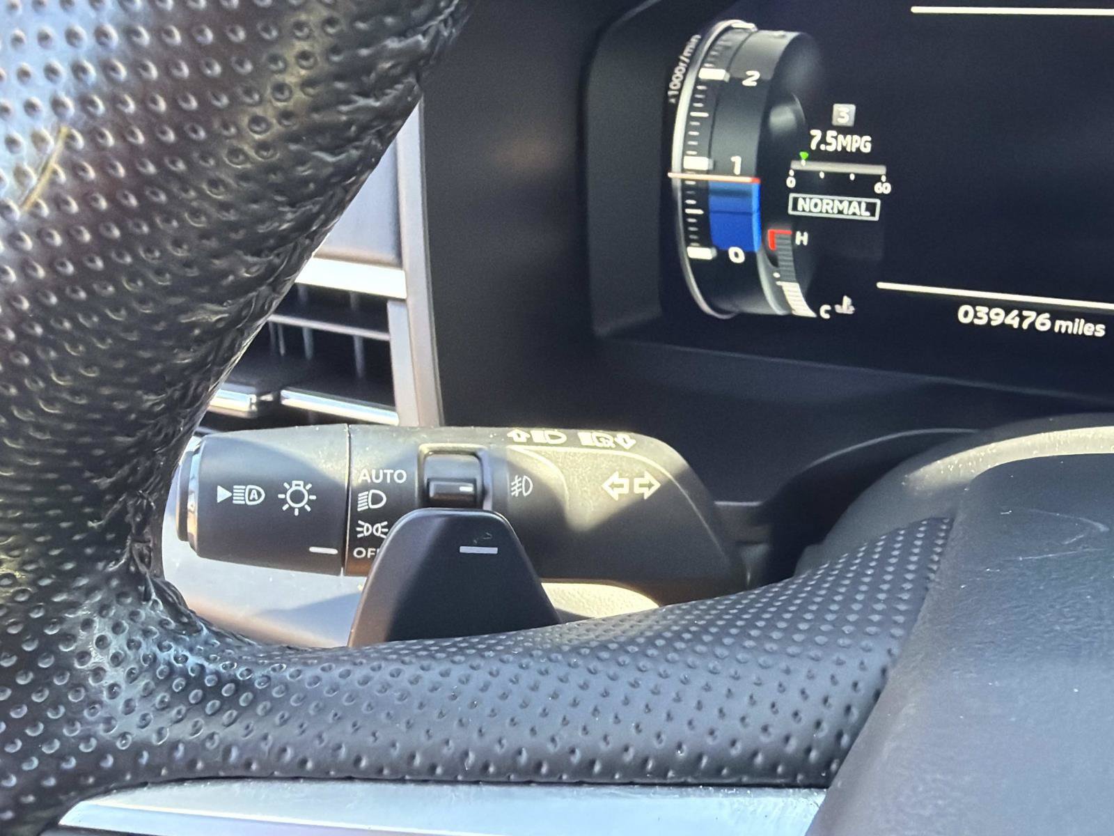 Used 2024 Mitsubishi Outlander Ralliart AWD/4WD image 21