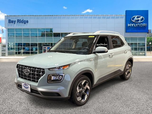 Used 2025 Hyundai Venue SEL FWD image 8