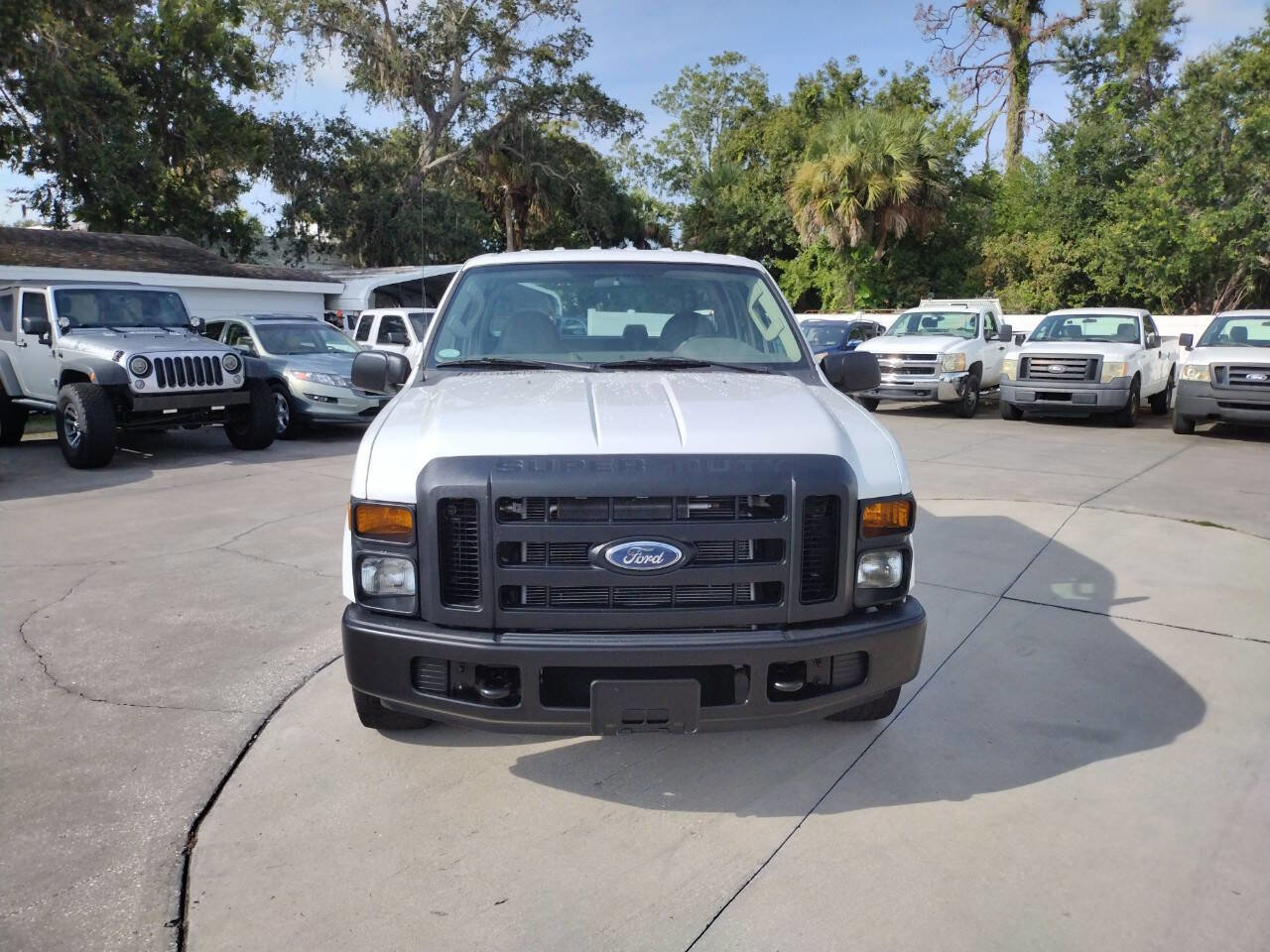 Used 2008 Ford F350 XL image 2