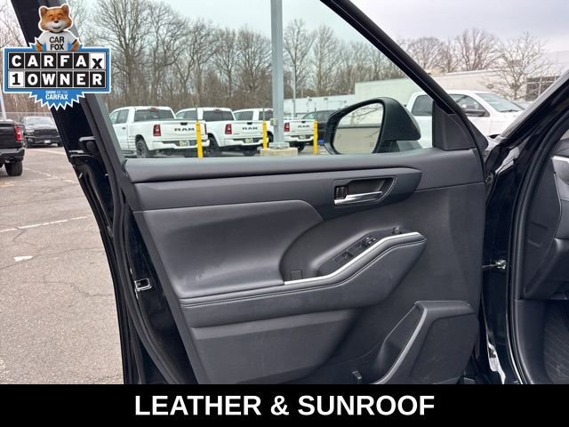 Used 2023 Toyota Highlander XLE image 33