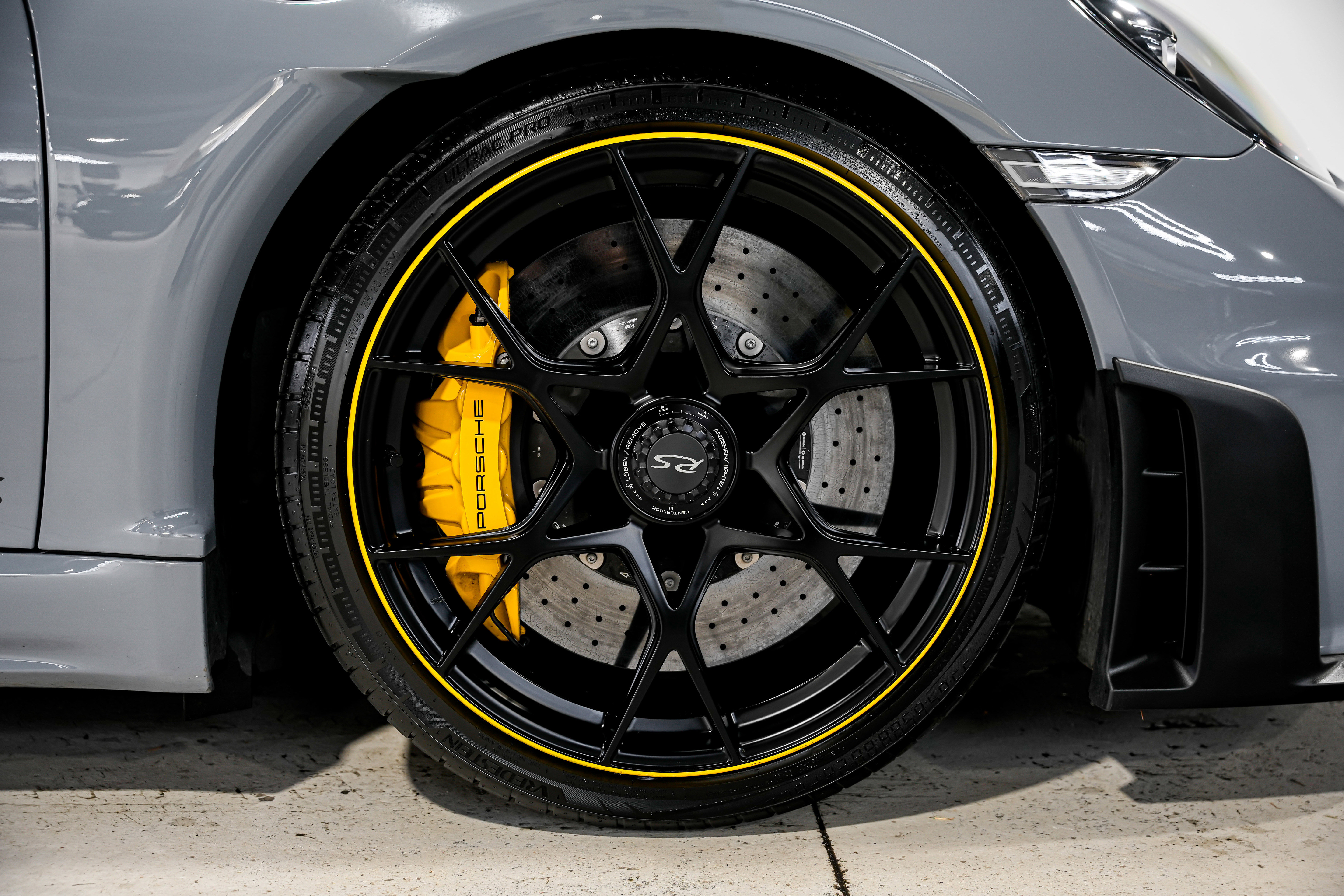 Used 2023 Porsche 718 Cayman GT4 RS RWD image 45