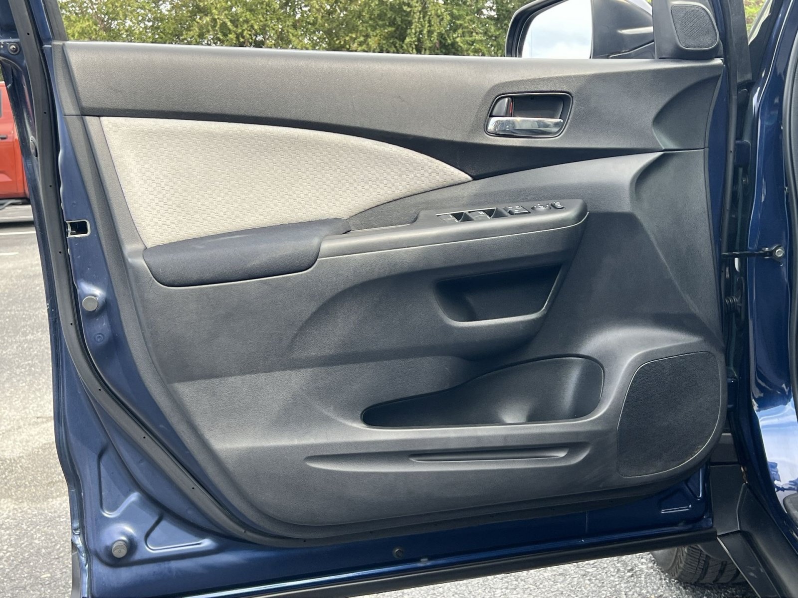 Used 2015 Honda CR-V EX image 36