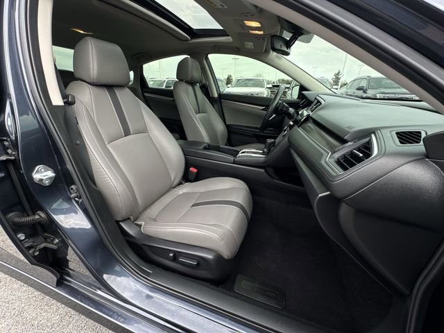 Used 2019 Honda Civic Touring image 29