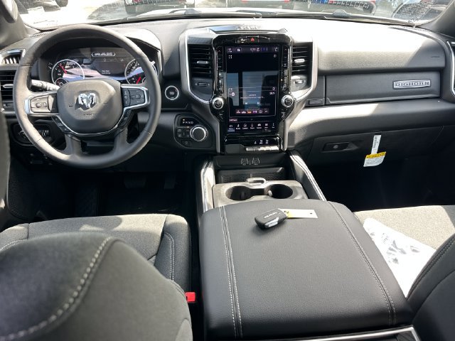 New 2027 RAM 1500 4x4 Crew Cab image 15
