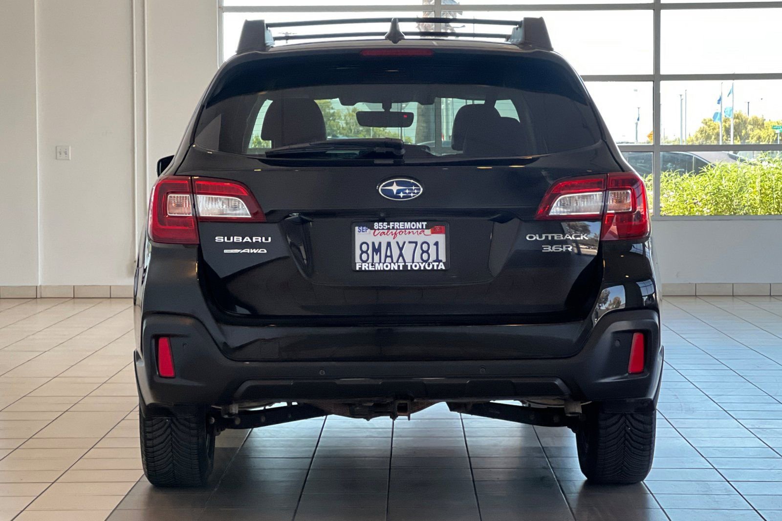 Used 2019 Subaru Outback 3.6R Limited AWD/4WD image 5