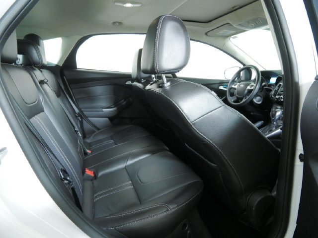 Used 2014 Ford Focus Titanium FWD image 15