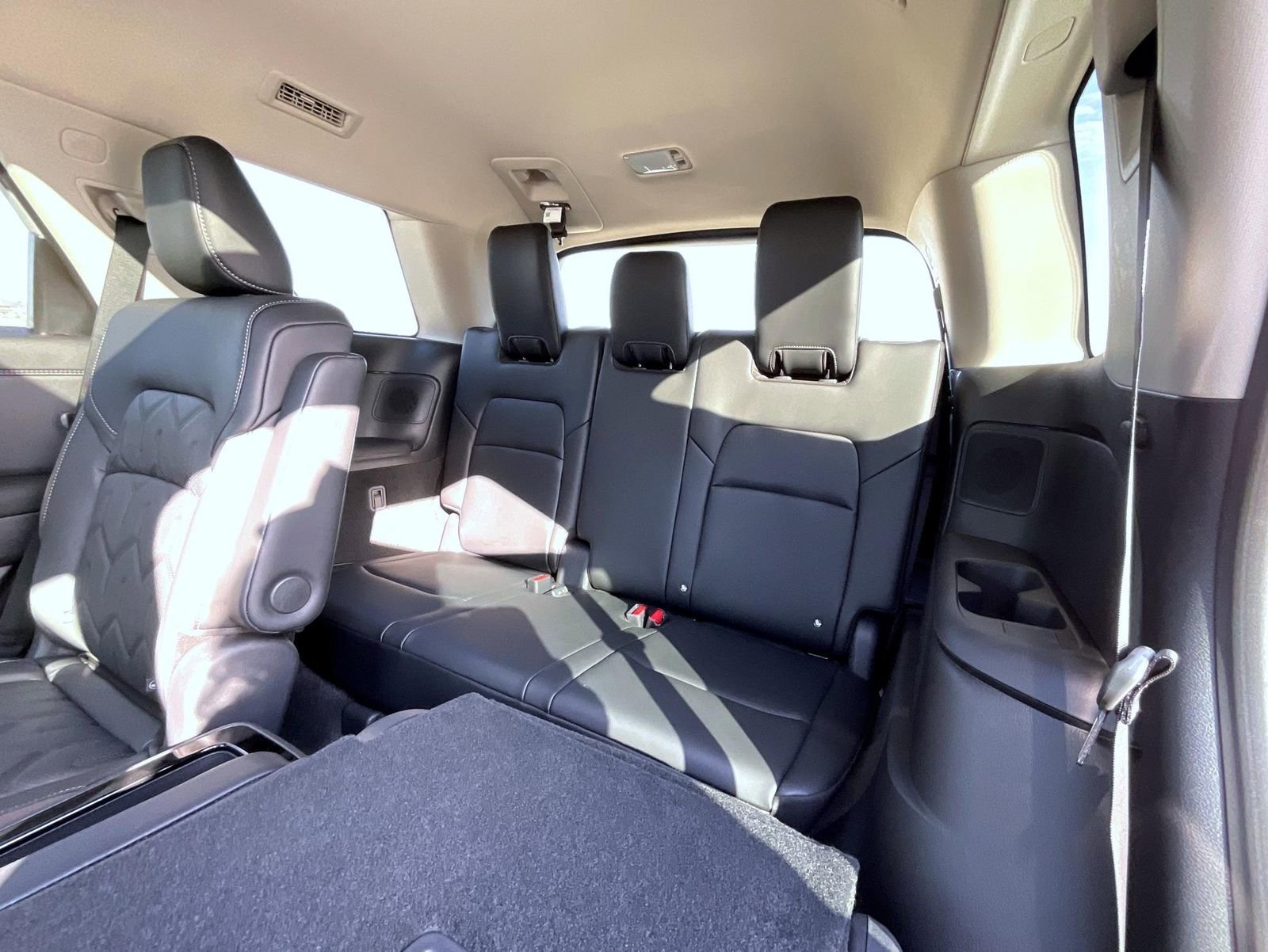 New 2026 Nissan Pathfinder Platinum image 12