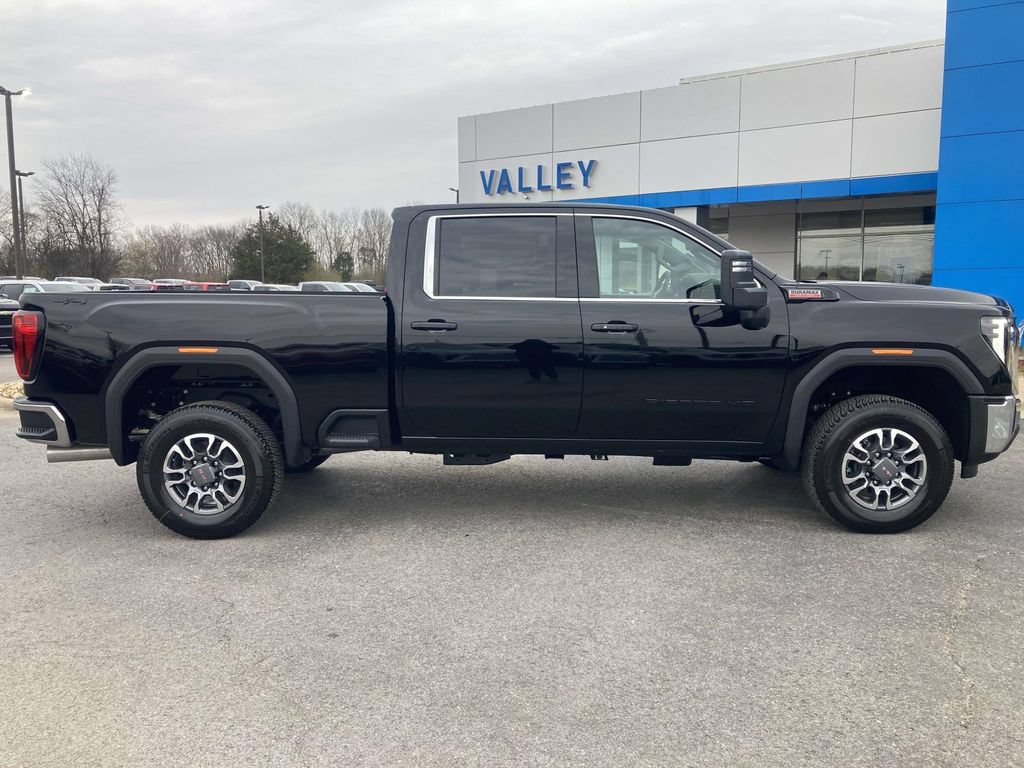 New 2026 GMC Sierra 3500 SLE AWD/4WD image 2
