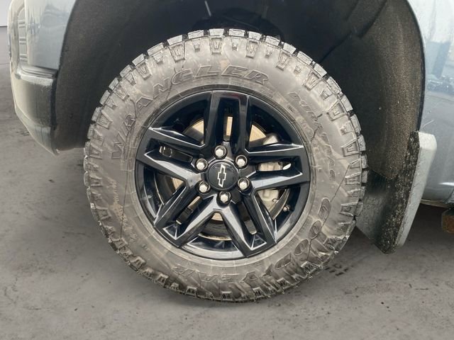 Used 2021 Chevrolet Silverado 1500 Custom Trail Boss AWD/4WD image 14