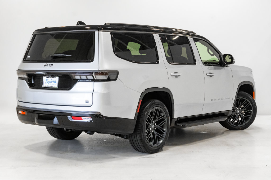 New 2026 Jeep Grand Wagoneer 4WD image 38
