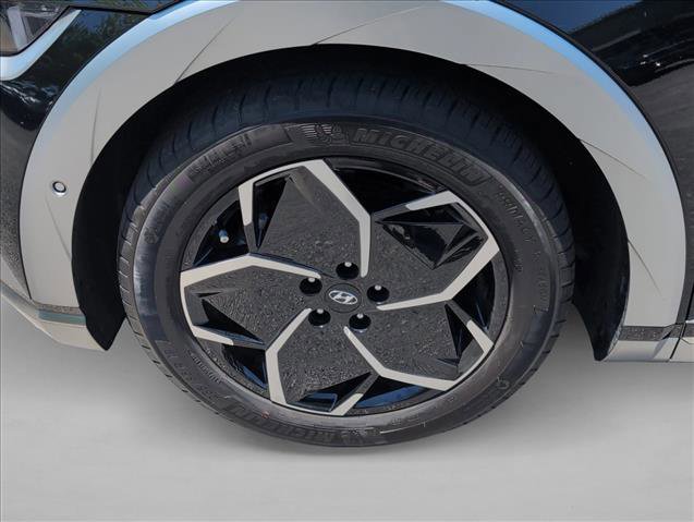Certified 2024 Hyundai Ioniq 5 Limited RWD image 25