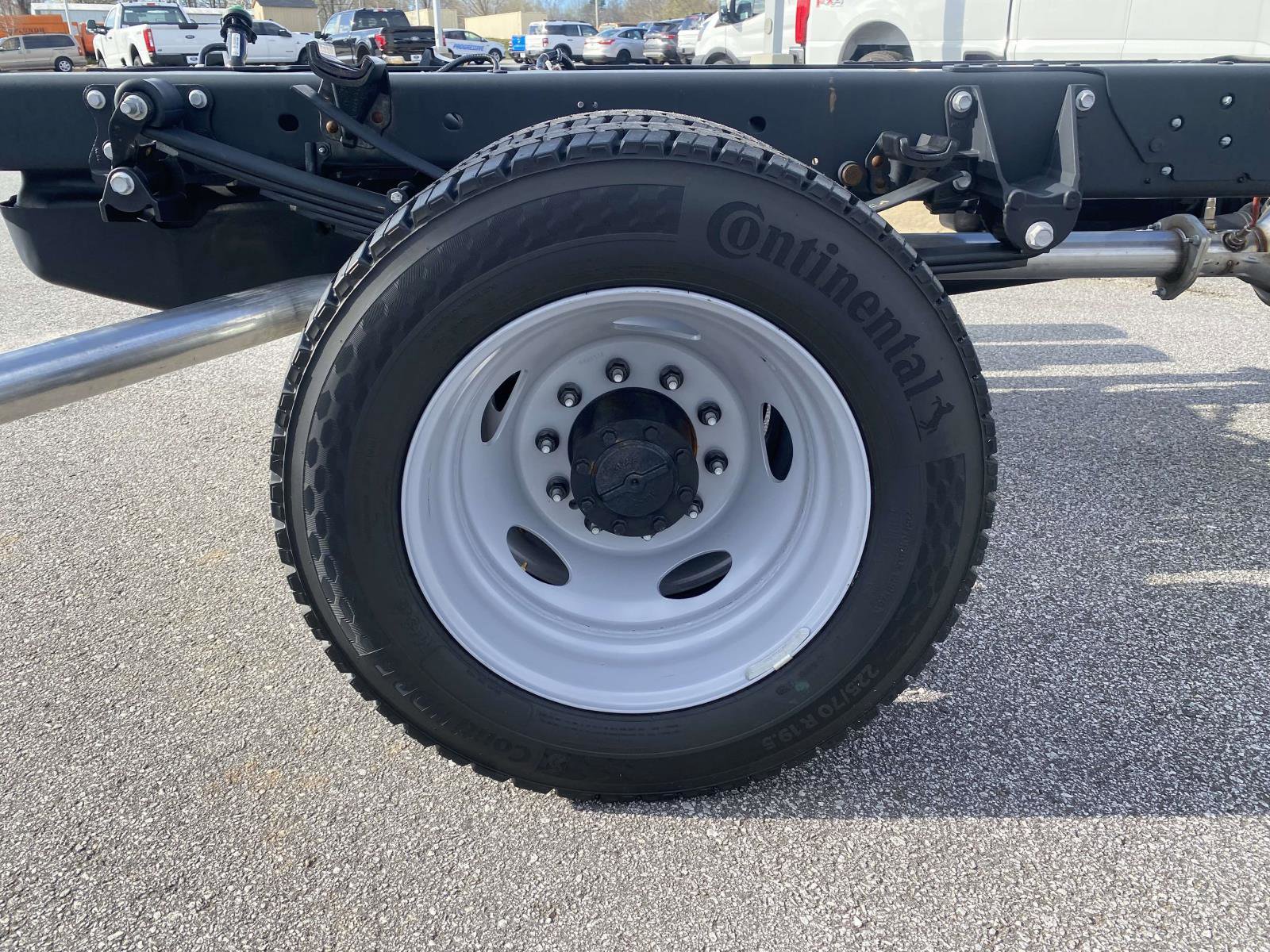 New 2026 Ford F550 4x4 Regular Cab Super Duty image 9