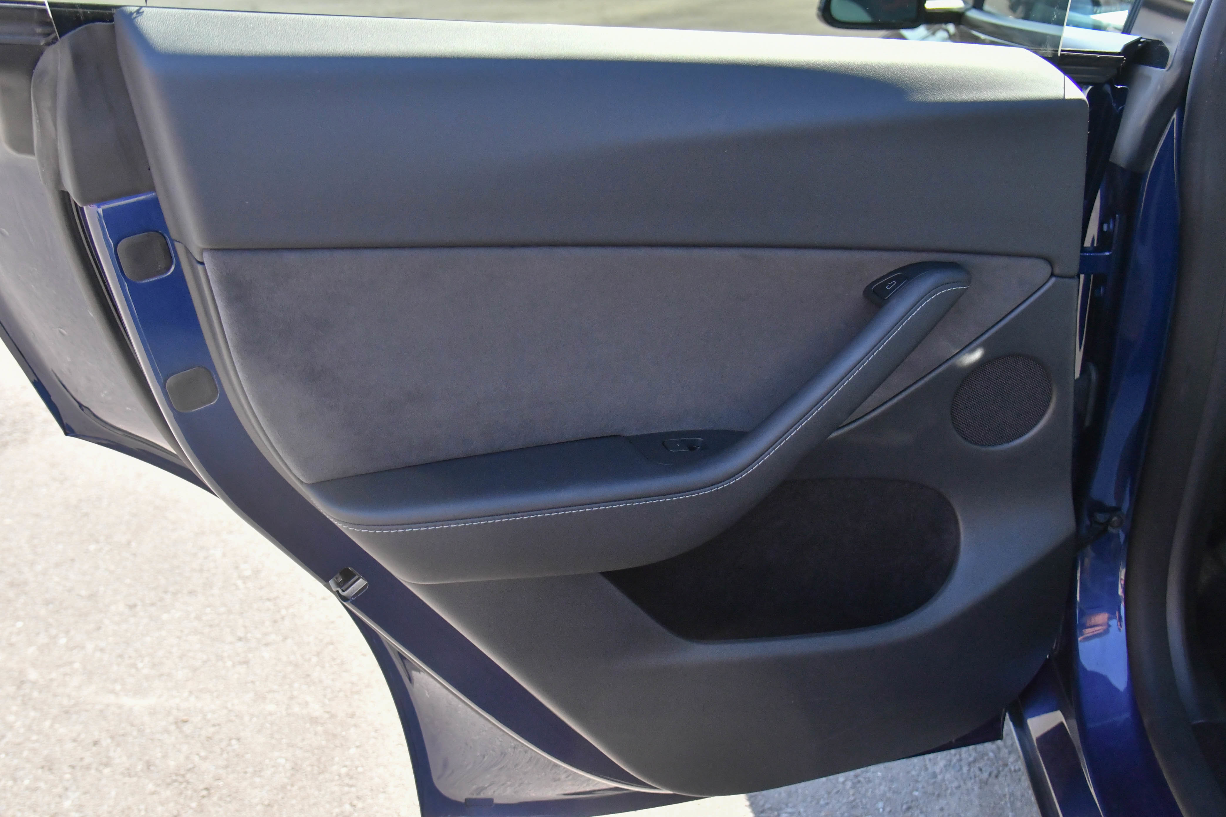 Used 2023 Tesla Model Y Long Range AWD/4WD image 32