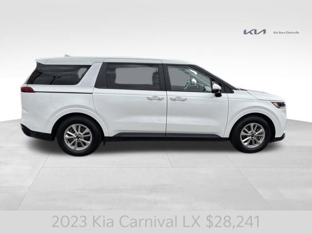 Certified 2023 Kia Carnival LX image 9