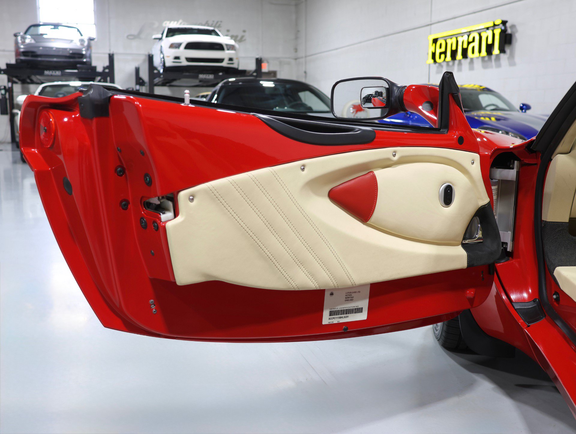 Used 2008 Lotus Elise RWD image 11