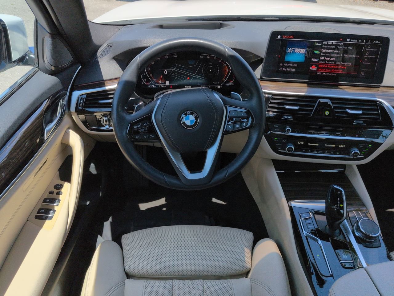Used 2023 BMW 540i w/ Premium Package RWD image 16
