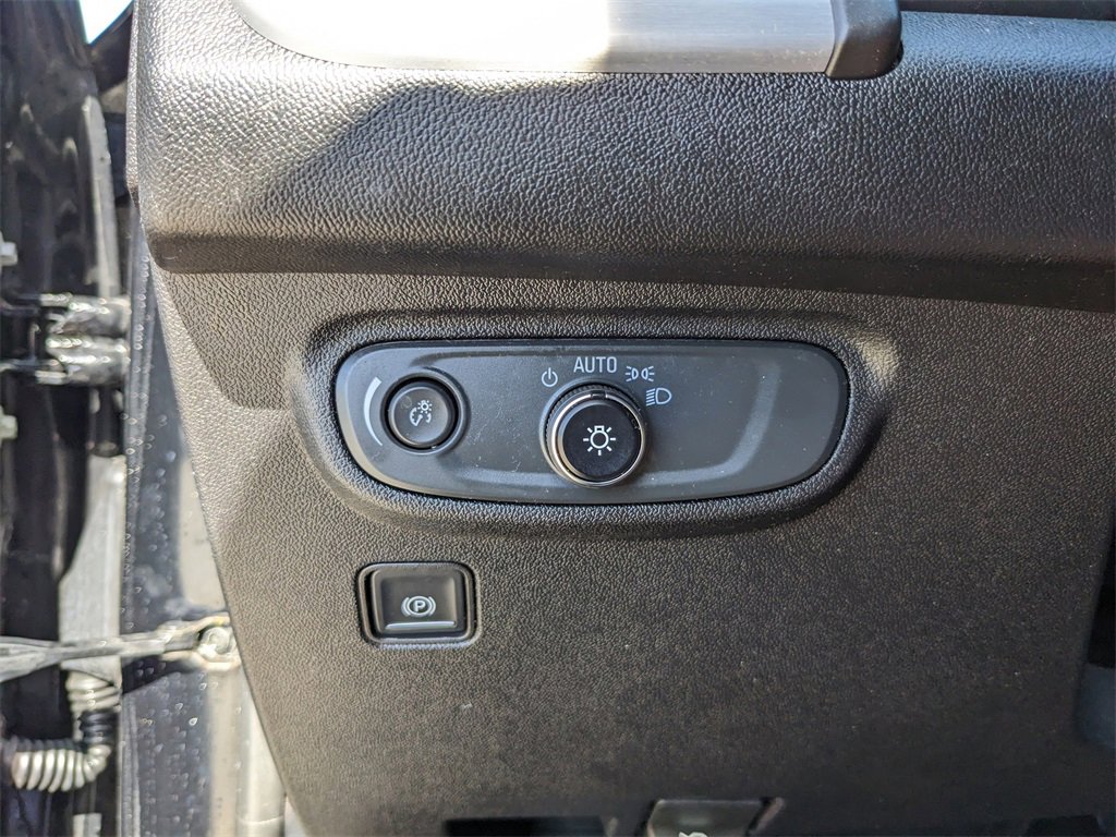 Used 2018 GMC Terrain SLE image 28