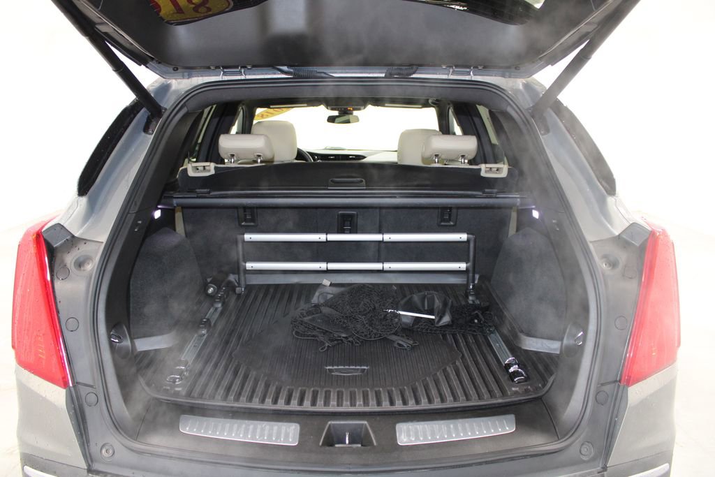 Used 2018 Cadillac XT5 Premium Luxury w/ Driver Assist Package image 14