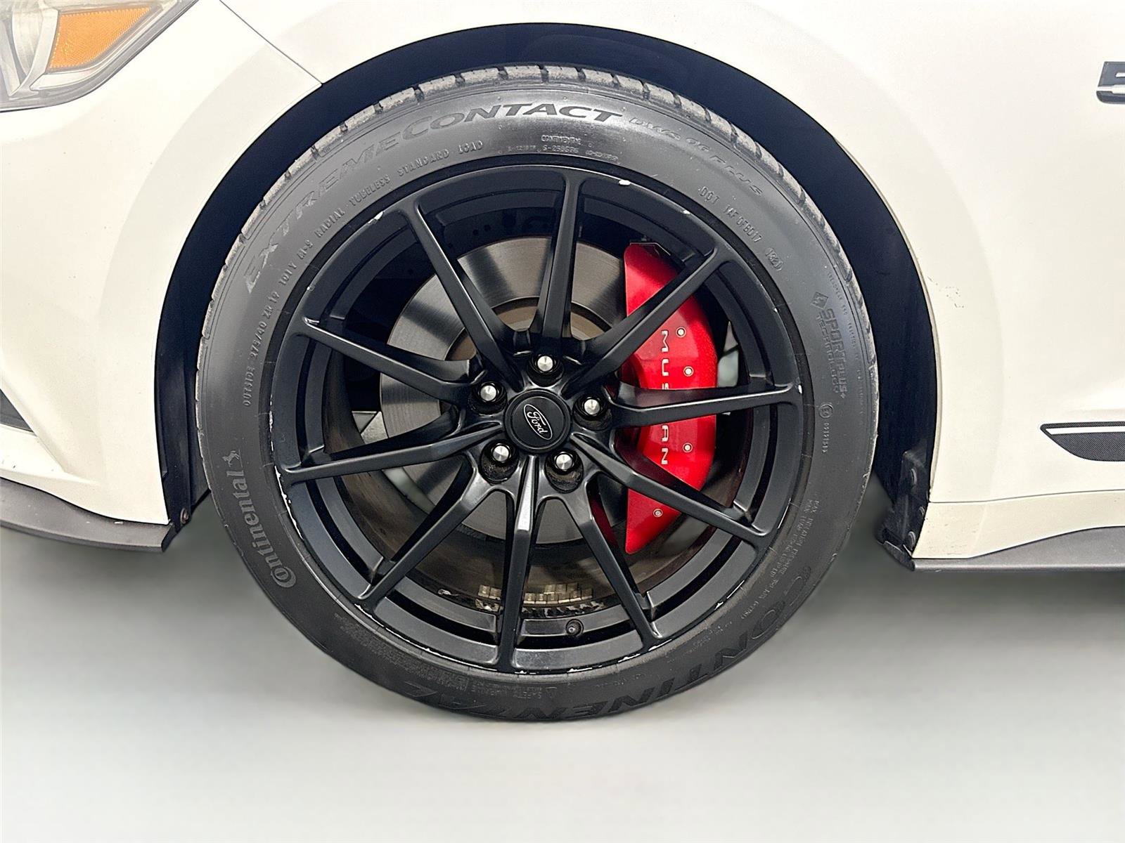 Used 2017 Ford Mustang GT Premium RWD image 27