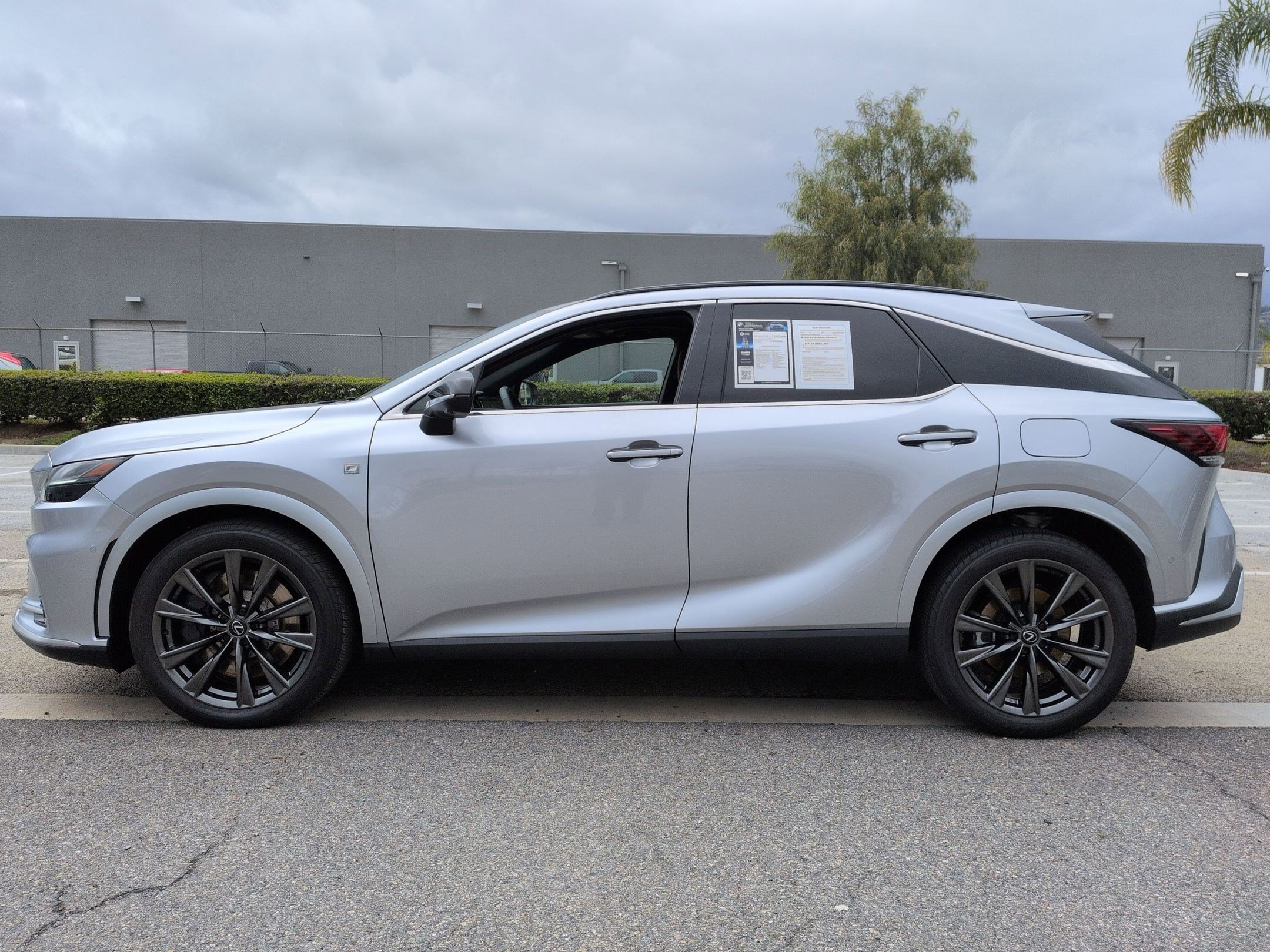 Used 2023 Lexus RX 350 F Sport w/ Accessory Package AWD/4WD image 7